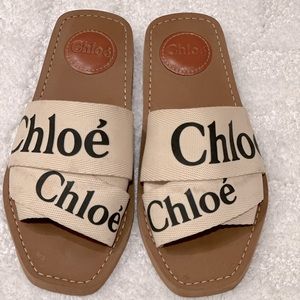 Chloe Woody Logo Strap Slides: Comfortable, stylish, iconic. Size 35
